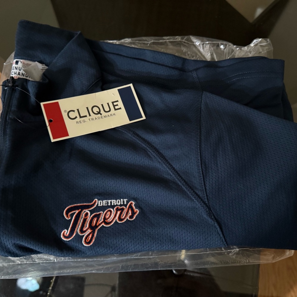 Genuine Merchandise Detroit Tigers Navy Longsleeve Men’s XL